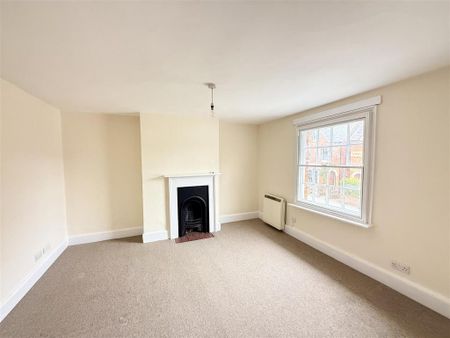 4 bedroom terraced house to rent - Photo 3