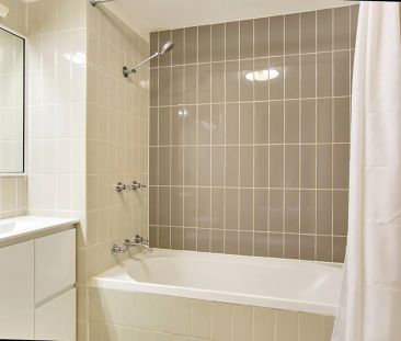 Spacious apartment with stunning features - Photo 4