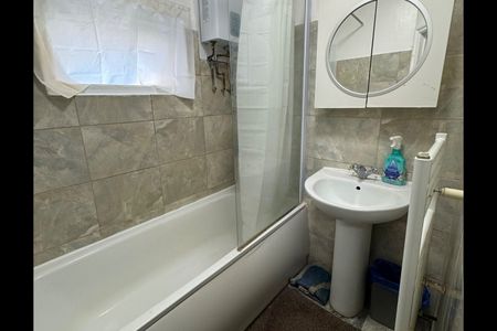 Room in a Shared House, Wightman Road, N8 - Photo 5