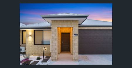 Modern Near-New 3x2 Home in Prime East Cannington Location (UNFURNISHED) - Photo 5