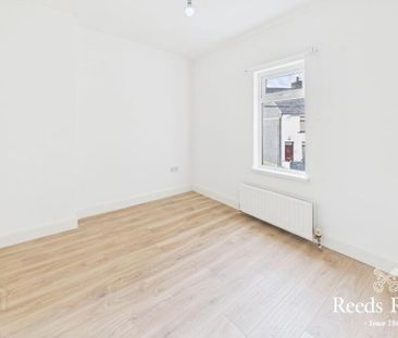 27 Belfast Road, Bangor, BT20 3PW - Photo 4