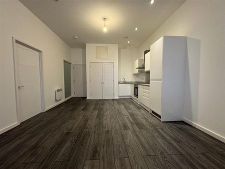 2 bedroom apartment to rent - Photo 2