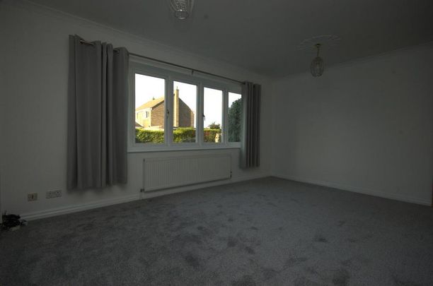 4 bedroom detached house to rent - Photo 1