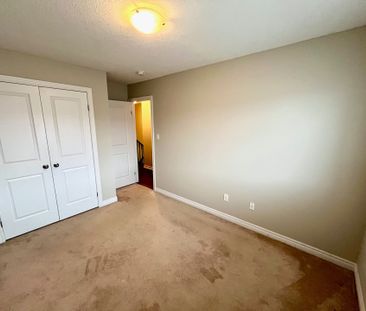 For Lease - 7 Pinot Crescent, Hamilton, Ontario - Photo 4