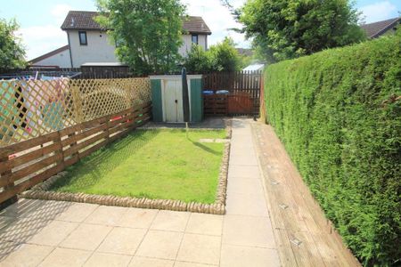 2 bedroom terraced house to rent - Photo 4