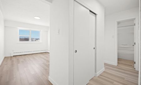 1 Bedroom – 1311 Main Street, Winnipeg, MB - Photo 3