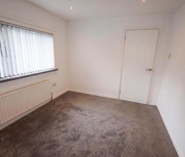 16 Mossley Crescent, Newtownabbey, BT36 5PA - Photo 4