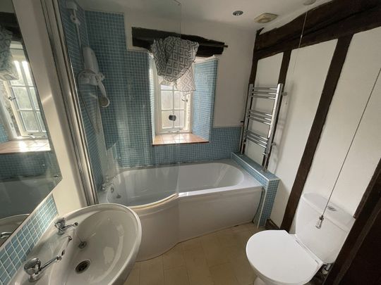 Flat Aston End House, Cross Lane, S18 - Photo 1