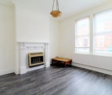3 bedroom terraced house to rent - Photo 6