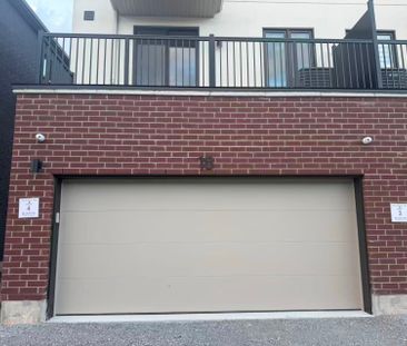 For Lease - 18 Big Willow Crescent Unit# Main & Basement, Richmond ... - Photo 3