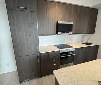 Brand New Spacious Unit Available - Photo 3