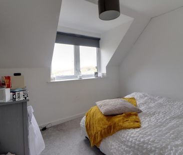 4 bedroom detached house to rent - Photo 6