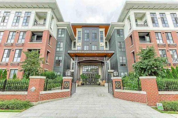 Prescott Commons - Ground Floor/Corner Unit 2 bedroom/2 Bathroom - Photo 1
