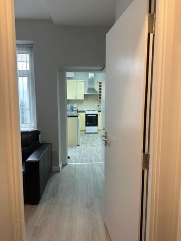 Laburnum Terrace, **student Property**, Derry, BT48 9EN - Photo 5