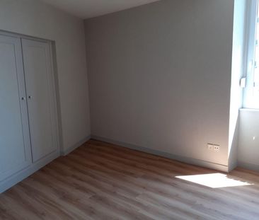Pour visiter, appeler le 02.23.55.91.17 Cet appartement de type 3 s... - Photo 1