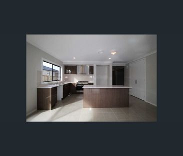 7 Glenferrie Avenue, Mickleham, Vic 3064 - Photo 4