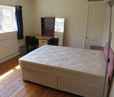 3 bedroom house to rent - Photo 2