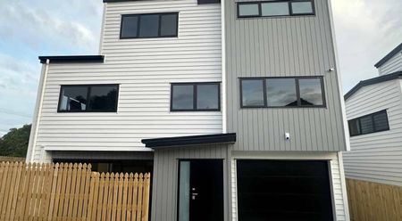 Home In Blockhouse BAy - Photo 5