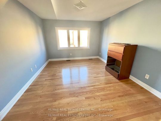 For Lease - 211 Elbern Markell Drive, Brampton, Ontario - Photo 1