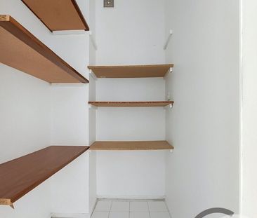 Location Appartement 2 pièces 46m² ST JULIEN LES VILLAS 10800 - Photo 4
