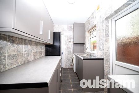 3 bedroom terraced house to rent - Photo 4