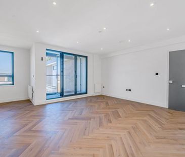 9B Beechcroft Manor, Weybridge, Surrey, KT13 - Photo 1