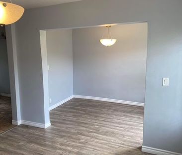 For Lease - 396 Macnab Street, Hamilton, Ontario - Photo 3