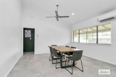 Spacious 4 Bedroom Family Home + Office in Quiet Cul-de-Sac - Photo 3