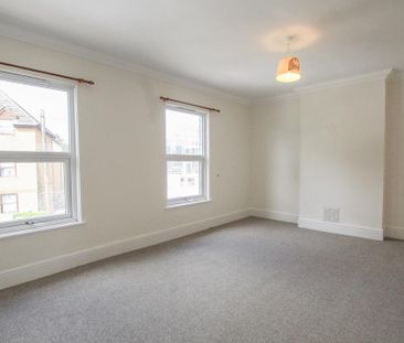 2 bedroom semi-detached house to rent - Photo 3