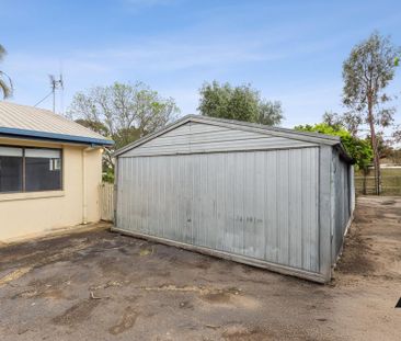 Spacious Family Home On Large Block In Epsom - Photo 6