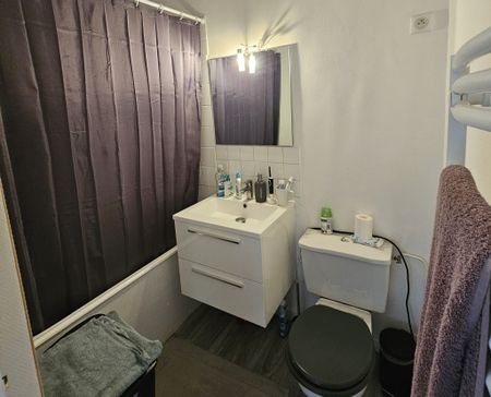 Location Appartement 2 pièces 42m² CHAMALIERES 63400 - Photo 5