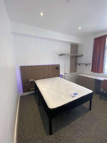 Whitby Road, Fallowfield, M14 - Photo 5