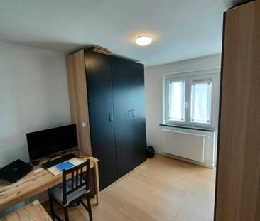 Zonnig appartement met 2 slaapkamers te Gent, nabij Sint-Lucas - Photo 6