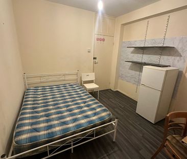 Room in a Shared Flat, Marvell House, SE5 - Photo 1