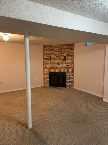 For Lease - 5547 River Grove Avenue, Mississauga, Ontario - Photo 4