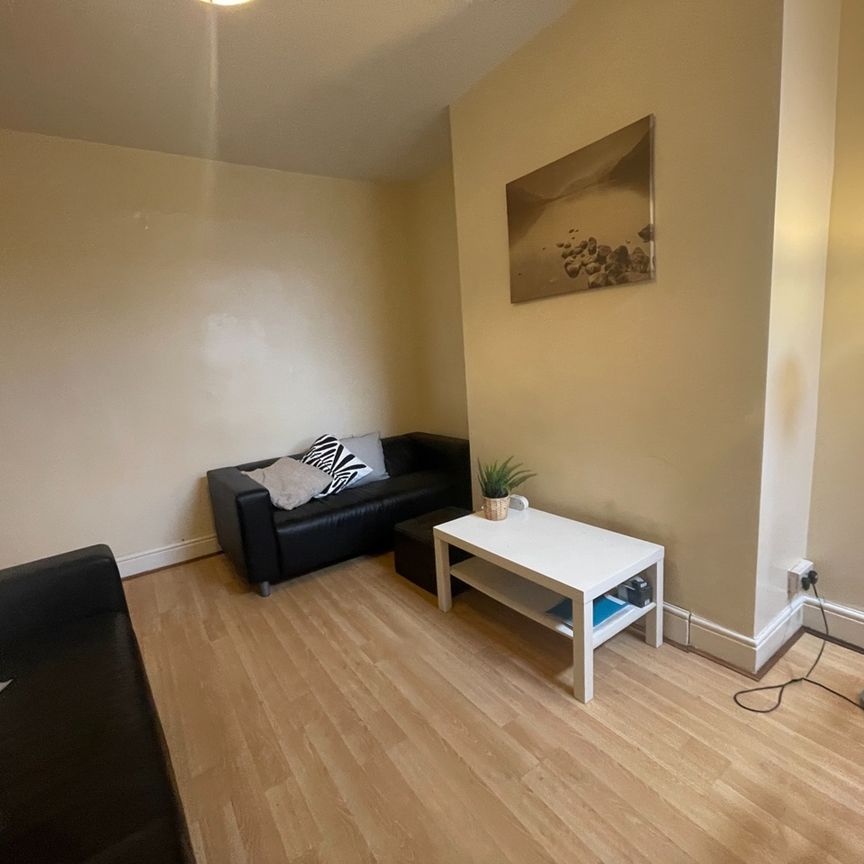 4 Bed Terraced House, Whitby Road, M14 - Photo 1