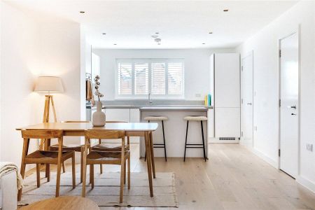 Pulling-road, Pinhoe - Photo 3