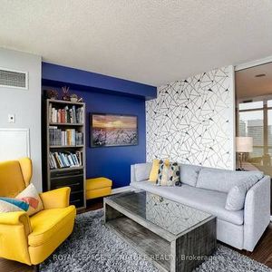 1+1 Bedroom, 1 Bathroom - Apex Condos - Photo 2