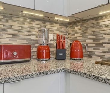 For Lease - 12 Laskin Drive, Vaughan, Ontario - Photo 6