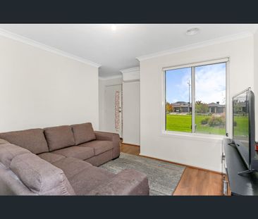 43 Laruso Lane, Wollert, Vic 3750 - Photo 5