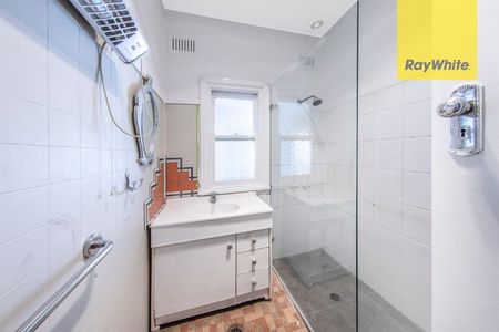 For Rent - Freshly Renovated 3-Bedroom Home in Prime Parramatta Location - Photo 3