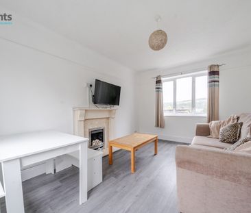 4 bedroom semi-detached house to rent - Photo 5