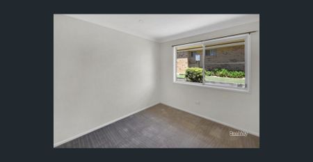 Private Brick Family Home In Quiet Cul-De-Sac - Photo 3