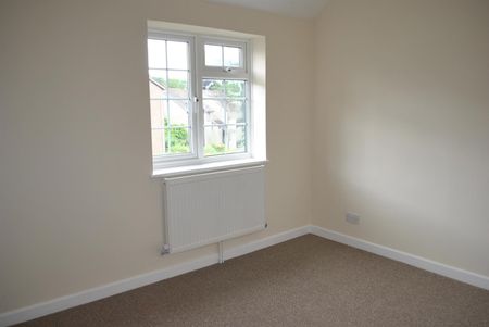 St Whites Terrace, Cinderford - Photo 5