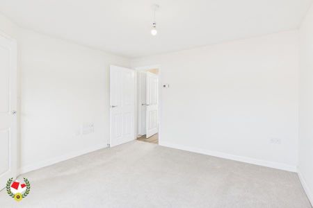 Dowsell Way, Yate, Bristol - Photo 2