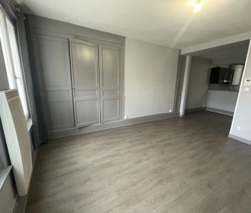 Location Appartement 3 pièces 65 m2 à Saint-Quentin - Photo 3