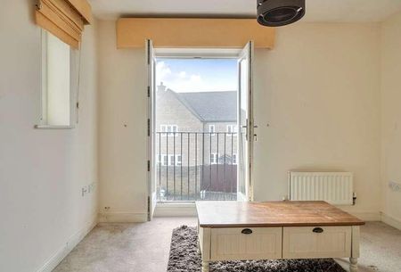 Barcelona Drive, Minchinhampton, Stroud, Gloucestershire, GL6 - Photo 2