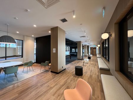 For Lease - 8 Beverley Glen Boulevard Unit# 702, Vaughan, Ontario - Photo 3