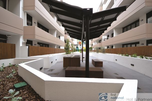 122 / 70 Batesford Road, Chadstone - Photo 1