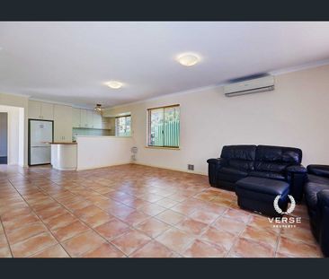 Easy living in ideal location! - Photo 1